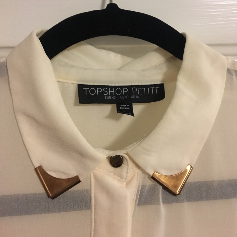 Chiffon long sleeve button up with gold detailing